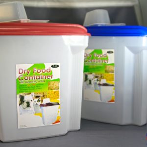 Dry Food Container w/ Scoop