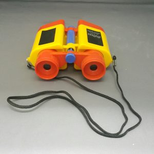 BINOCULAR