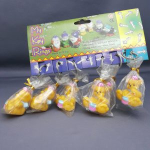 BEAR W/ HONEY KEYCHAIN 6 PCS/CARD