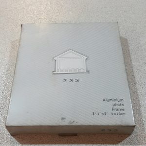 PHOTO FRAME HOUSE