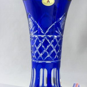 HAND CUT LEAD CRYSTAL FLOWER VASE