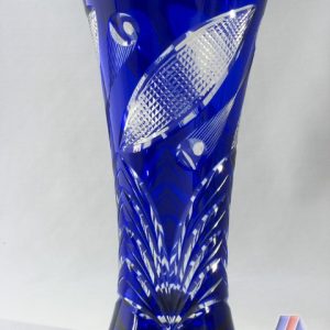 HAND CUT LEAD CRYSTAL FLOWER VASE