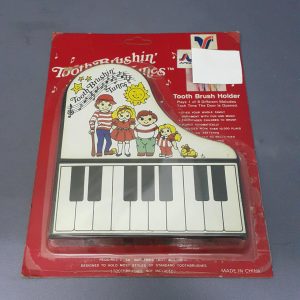 MUSICAL TOOTHBRUSH HOLDER