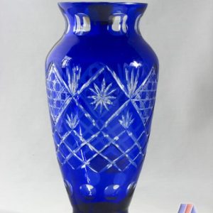 HAND CUT LEAD CRYSTAL FLOWER VASE