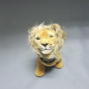 SWING HEAD LION