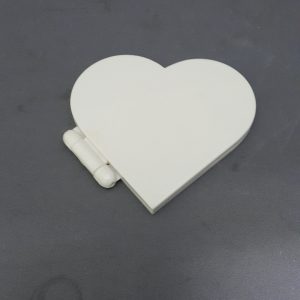 HEART COMPACT MIRROR