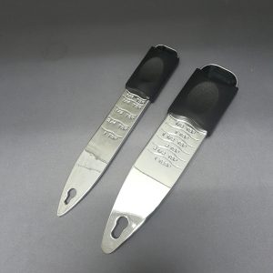 DELUXE MEASURING SPOON