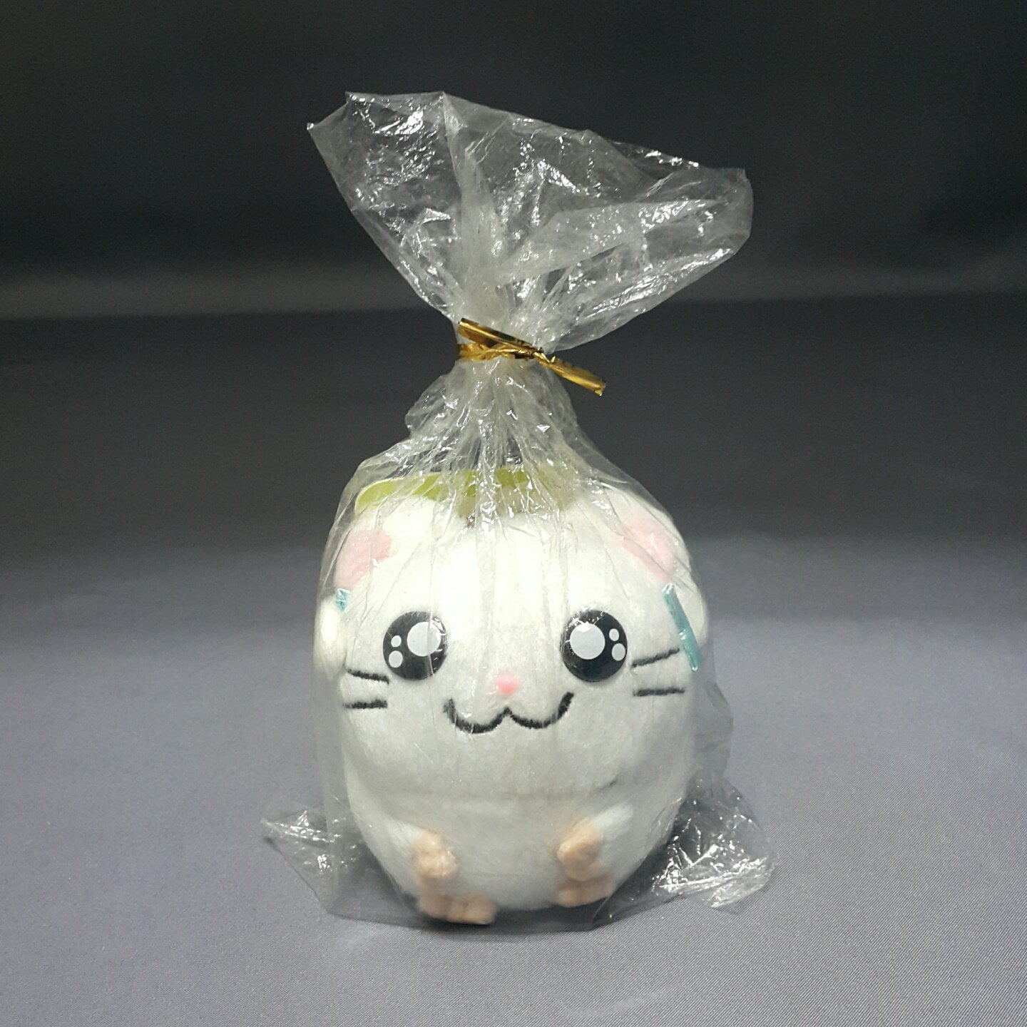 HAMUTARO MUSICAL KEYCHAIN WHITE HAMUTARO MUSICAL KEYCHAIN WHITE