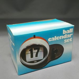 BALL CALENDAR W/ PEN HOLDER
