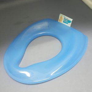KIDS TOILET TRAINER SEAT (BLUE,RED)