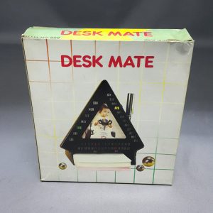 DESK MATE