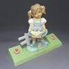PENSTAND GIRL W/ KITTEN