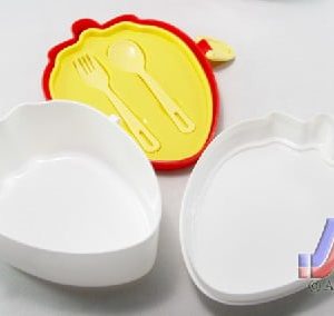 STRAWBERRY LUNCH BOX