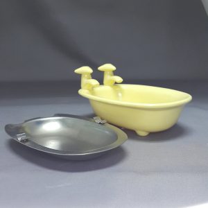 BATH TUB ASH TRAY