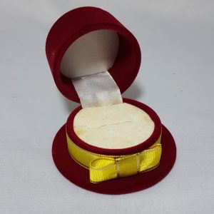 Top Hat Ring Box