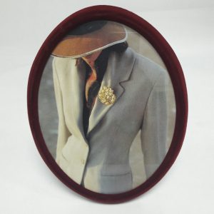 Velvet Frame Oval 8 X 10